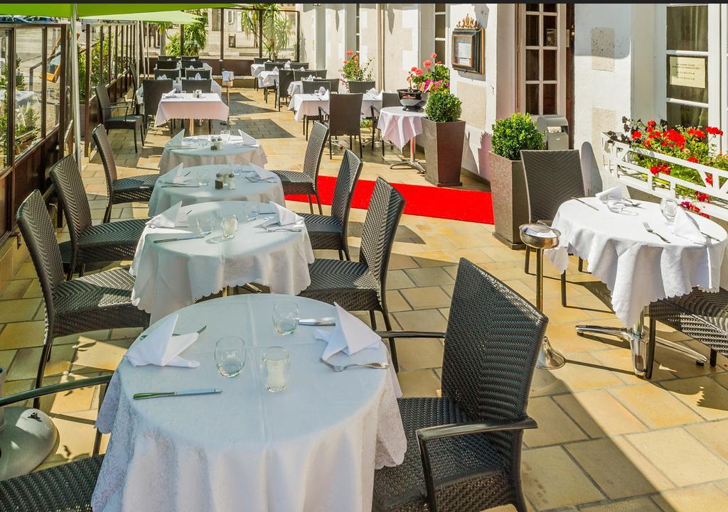 Hotel Absolue Renaissance Magny-Cours Exterior foto