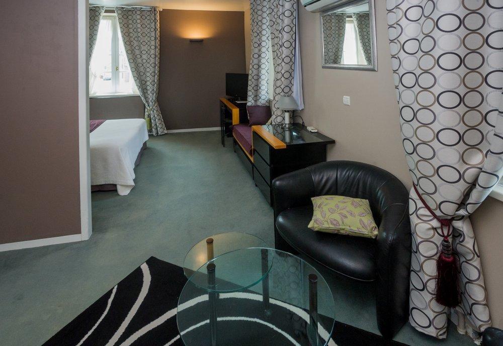 Hotel Absolue Renaissance Magny-Cours Zimmer foto