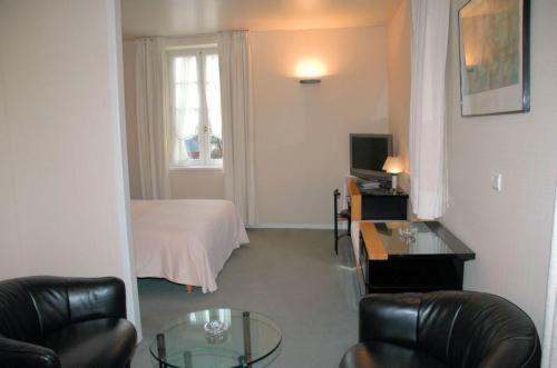 Hotel Absolue Renaissance Magny-Cours Exterior foto