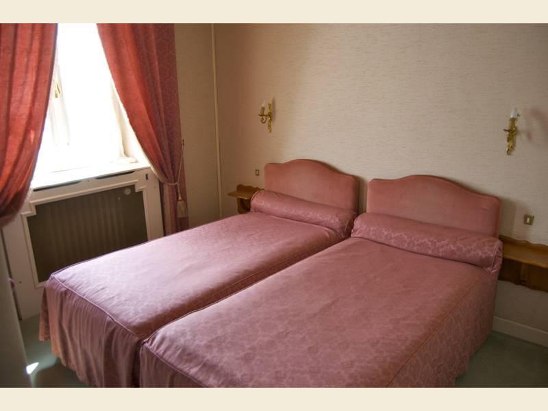 Hotel Absolue Renaissance Magny-Cours Exterior foto