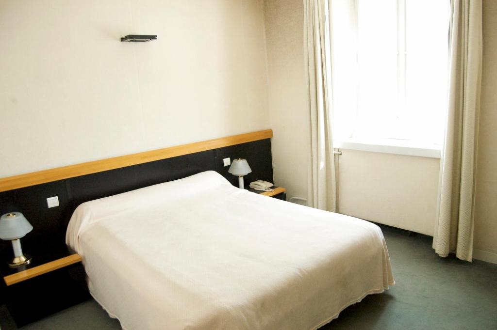 Hotel Absolue Renaissance Magny-Cours Exterior foto
